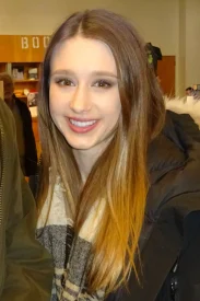 1200px-Taissa_Farmiga_2016_cropped